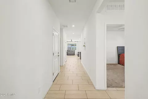 Entry Way - 2949 E Cherry Hill Dr, Gilbert, AZ 85298 photo 2 of 3
