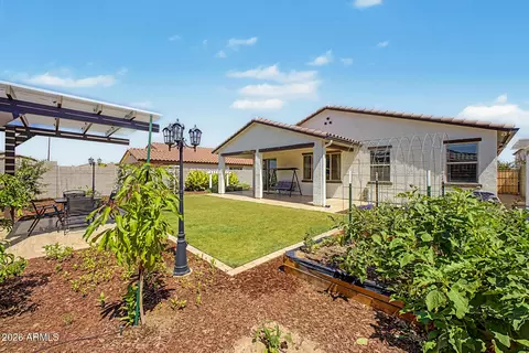 Exterior - 2949 E Cherry Hill Dr, Gilbert, AZ 85298 photo 4 of 19