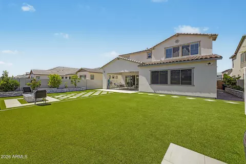 Exterior - 1325 E Narrowleaf Dr, Gilbert, AZ 85298 photo 9 of 14