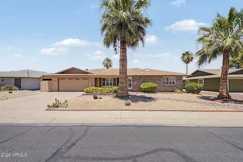 20008 N Willowcreek Cir, Sun City, AZ 85373