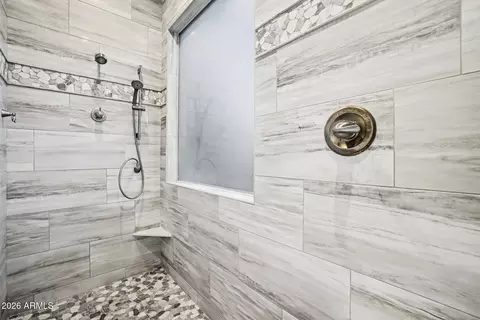 Bath - 3161 E Lexington Ave E, Gilbert, AZ 85234 photo 2 of 4