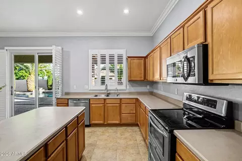 Kitchen - 3161 E Lexington Ave E, Gilbert, AZ 85234 photo 4 of 5