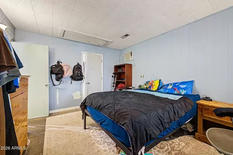 Bedroom - 906 E Cinnabar Ave, Phoenix, AZ 85020 photo 3 of 6