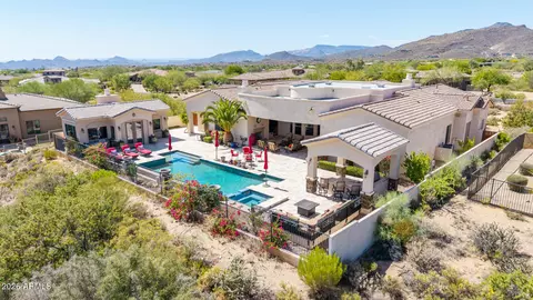 9817 E Winter Sun Dr, Scottsdale, AZ 85262