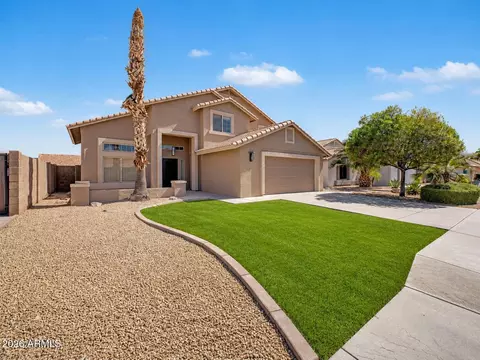 8805 W Alex Ave, Peoria, AZ 85382