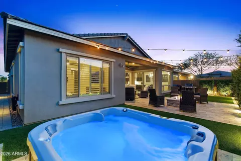 Exterior - 2826 E Pike St, Phoenix, AZ 85050 photo 4 of 10