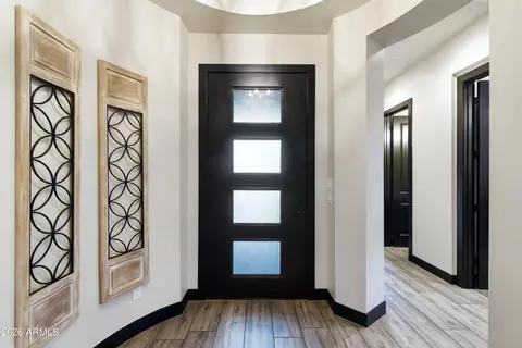Entry Way - 2826 E Pike St, Phoenix, AZ 85050 photo 2 of 2