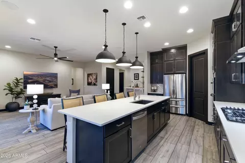 Kitchen - 2826 E Pike St, Phoenix, AZ 85050 photo 2 of 3
