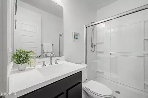 Bath - 1452 E Narrowleaf Ct, Gilbert, AZ 85298 photo 3 of 3