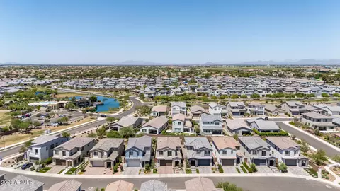 View/Area - 1452 E Narrowleaf Ct, Gilbert, AZ 85298 photo 4 of 8