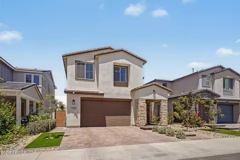 Exterior - 1452 E Narrowleaf Ct, Gilbert, AZ 85298 photo 4 of 9