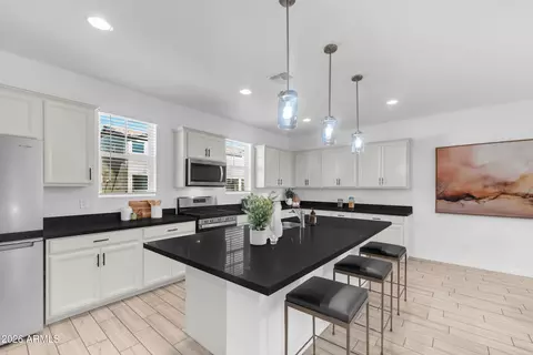 1188 S Sunset Dr, Chandler, AZ 85286