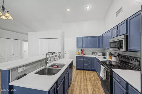 Kitchen - 2894 W Hidalgo St, Apache Junction, AZ 85120 photo 2 of 3