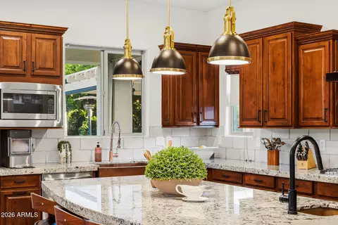 Kitchen - 3713 Ellis St, Mesa, AZ 85205 photo 7 of 12