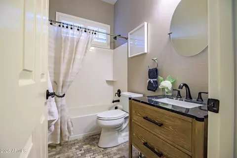 Bath - 3713 Ellis St, Mesa, AZ 85205 photo 8 of 9
