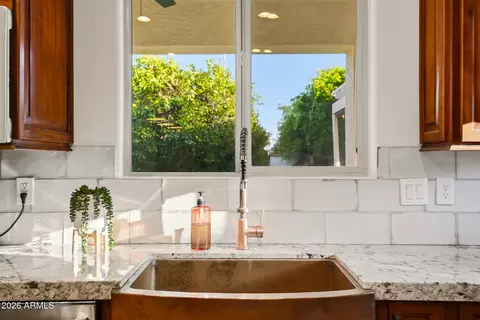 Kitchen - 3713 Ellis St, Mesa, AZ 85205 photo 5 of 12