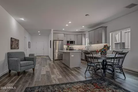 Dining - 206 S Thunder Mtn, Payson, AZ 85541 photo 2 of 3