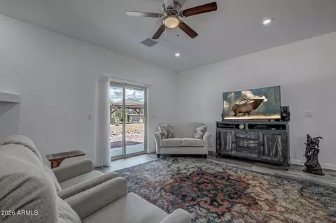Living - 206 S Thunder Mtn, Payson, AZ 85541 photo 1 of 3