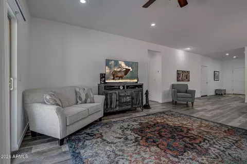Living - 206 S Thunder Mtn, Payson, AZ 85541 photo 2 of 3