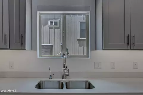 Kitchen - 206 S Thunder Mtn, Payson, AZ 85541 photo 4 of 6