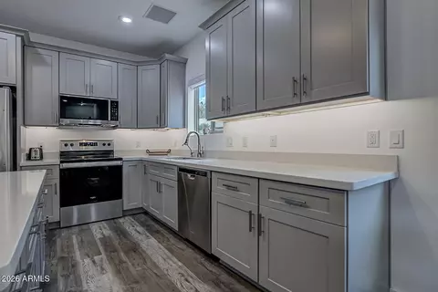 Kitchen - 206 S Thunder Mtn, Payson, AZ 85541 photo 1 of 6