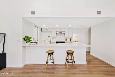 Kitchen - 4131 E Ahwatukee Dr, Phoenix, AZ 85044 photo 4 of 4