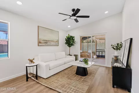 Living - 4131 E Ahwatukee Dr, Phoenix, AZ 85044 photo 3 of 3
