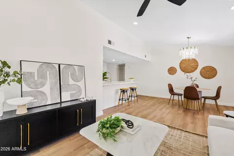 Dining - 4131 E Ahwatukee Dr, Phoenix, AZ 85044 photo 2 of 2