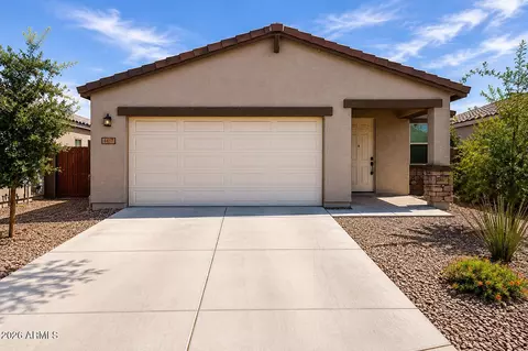4477 W Greenleaf Dr, San Tan Valley, AZ 85142