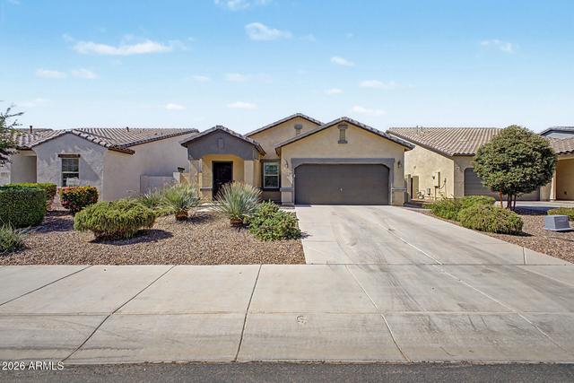 382 W Mammoth Cave Dr, San Tan Valley, AZ 85140