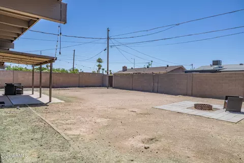 Exterior - 3941 E Mercer Ln, Phoenix, AZ 85028 photo 2 of 2