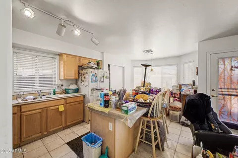 Kitchen - 4616 E Windsong Dr, Phoenix, AZ 85048 photo 1 of 3