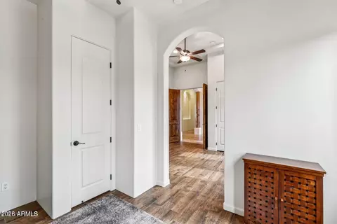 Entry Way - 10426 Greenway St, Mesa, AZ 85207 photo 4 of 6