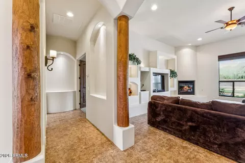 Entry Way - 10426 Greenway St, Mesa, AZ 85207 photo 2 of 6