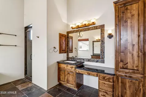 Bath - 10426 Greenway St, Mesa, AZ 85207 photo 3 of 7