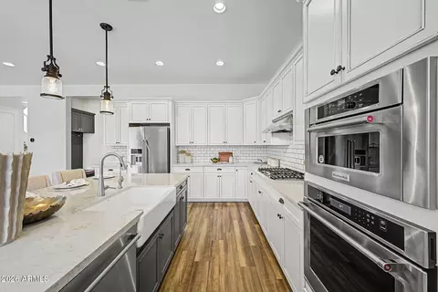 Kitchen - 3503 E Boot Track Trl, Gilbert, AZ 85296 photo 4 of 5