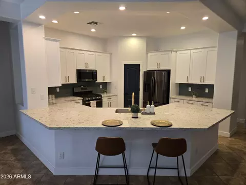 6423 W Silver Sage Ln, Phoenix, AZ 85083
