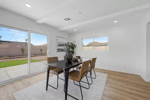 Dining - 1018 E Ruth Ave, Phoenix, AZ 85020 photo 2 of 3
