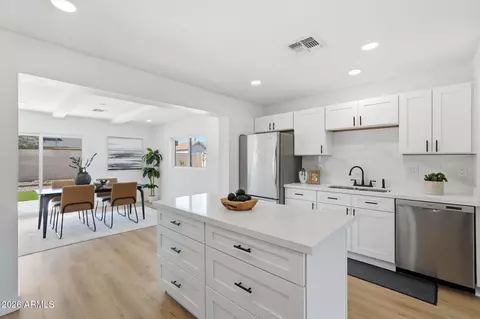 Kitchen - 1018 E Ruth Ave, Phoenix, AZ 85020 photo 1 of 6