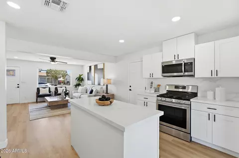 Kitchen - 1018 E Ruth Ave, Phoenix, AZ 85020 photo 3 of 6