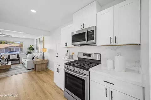 Kitchen - 1018 E Ruth Ave, Phoenix, AZ 85020 photo 6 of 6