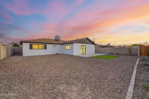 Exterior - 1018 E Ruth Ave, Phoenix, AZ 85020 photo 5 of 18