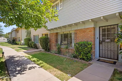 Exterior - 4470 E Belleview St, Phoenix, AZ 85008 photo 2 of 4