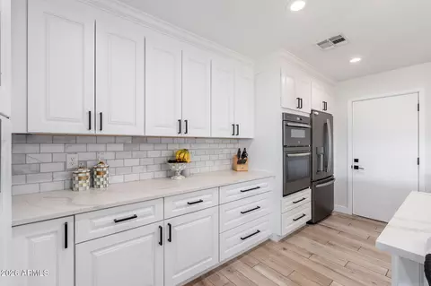 Kitchen - 1317 E Kramer Cir, Mesa, AZ 85203 photo 4 of 5
