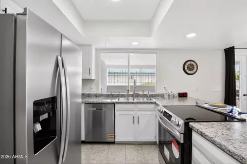 Kitchen - 507 S Clearview Ave, Mesa, AZ 85208 photo 5 of 6