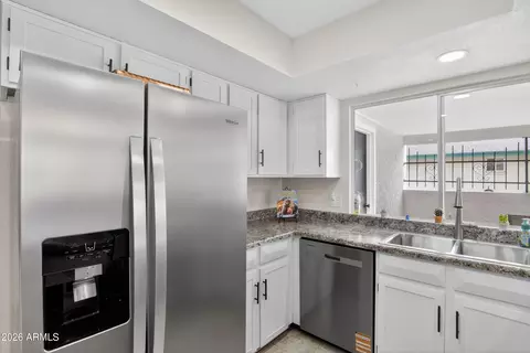 Kitchen - 507 S Clearview Ave, Mesa, AZ 85208 photo 6 of 6
