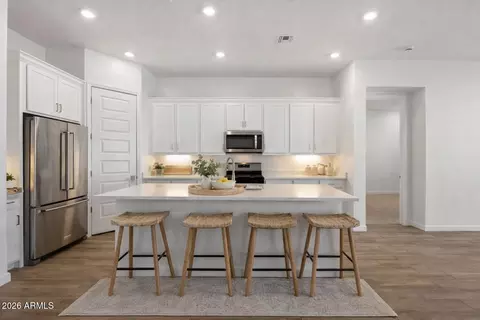 Kitchen - 1734 E Questa Dr, Phoenix, AZ 85024 photo 1 of 3