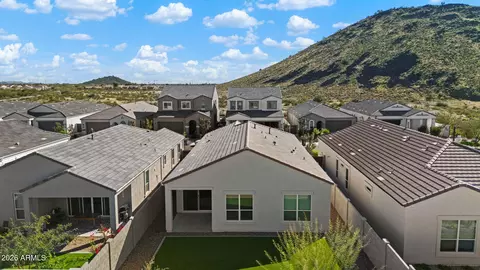 Exterior - 1734 E Questa Dr, Phoenix, AZ 85024 photo 4 of 8