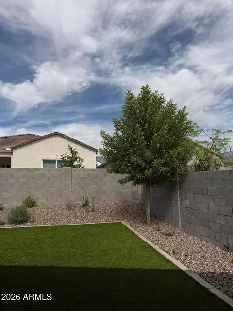 Exterior - 1734 E Questa Dr, Phoenix, AZ 85024 photo 7 of 8