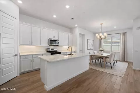 Kitchen - 1734 E Questa Dr, Phoenix, AZ 85024 photo 2 of 3